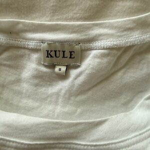 Kule ‘love’ graphic tee
